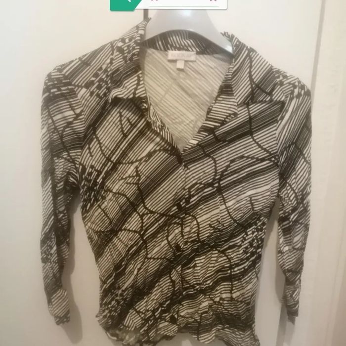 🌸Chemise noire /crème fluide à motifs fleuris Taille 36 "Kookai" 🌸