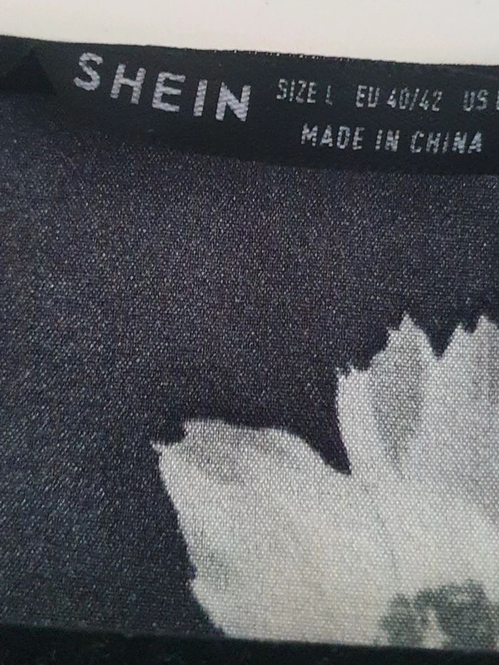 🌷 Tee shirt satiné 🌷 Shein Taille L - photo numéro 3
