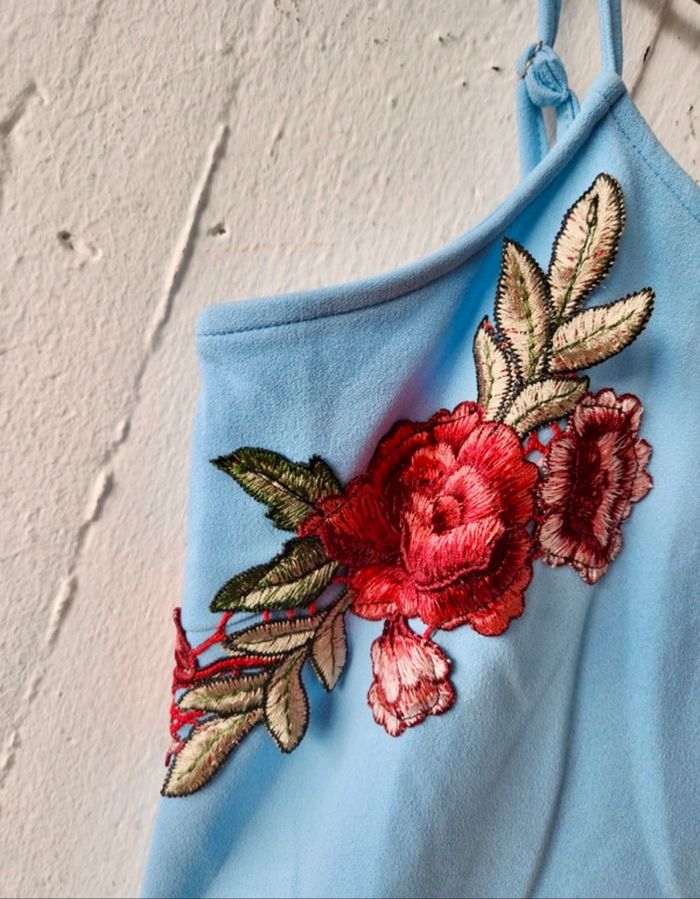 Top bustier fleuri Cherry Koko Ouverture glissière au dos Fleurs appliquées brodées Bretelles fines réglages - photo numéro 3