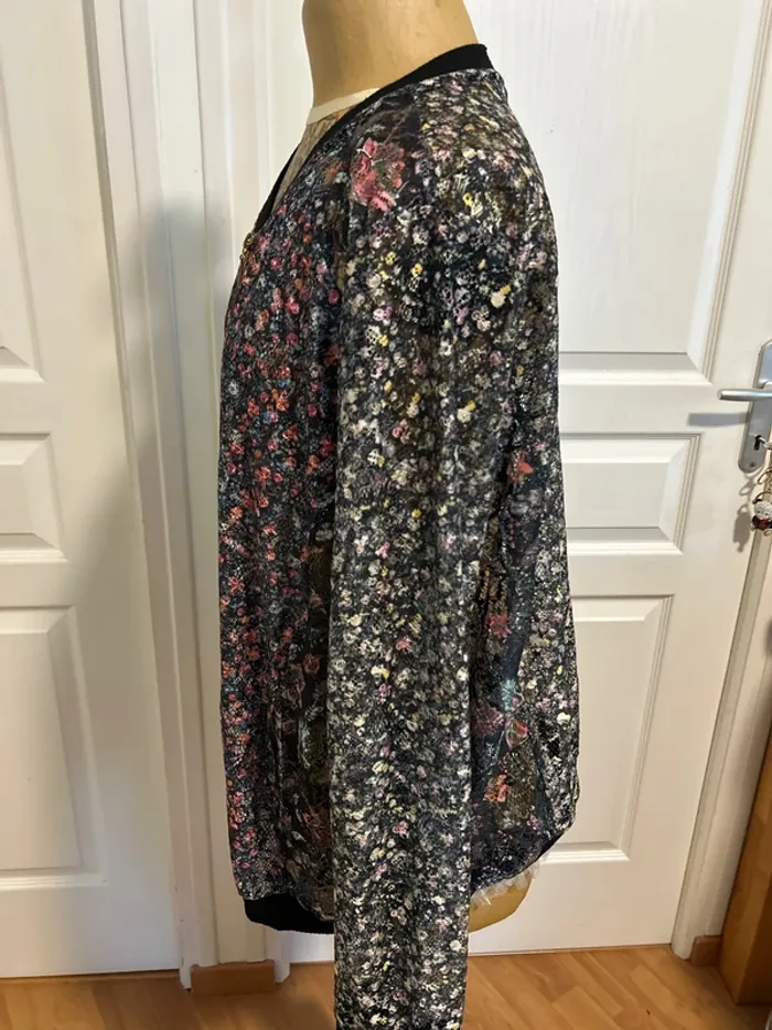 Veste en dentelle fleurie Ulla Popken 50-52 tres bon état - photo numéro 2
