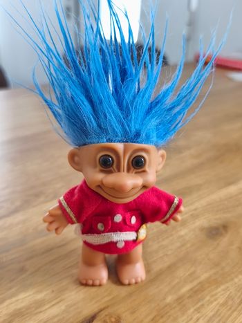 Figurine Troll cheveux bleus vintage
Années 80