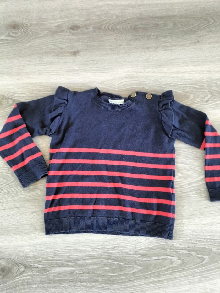 Pull rayé à boutons