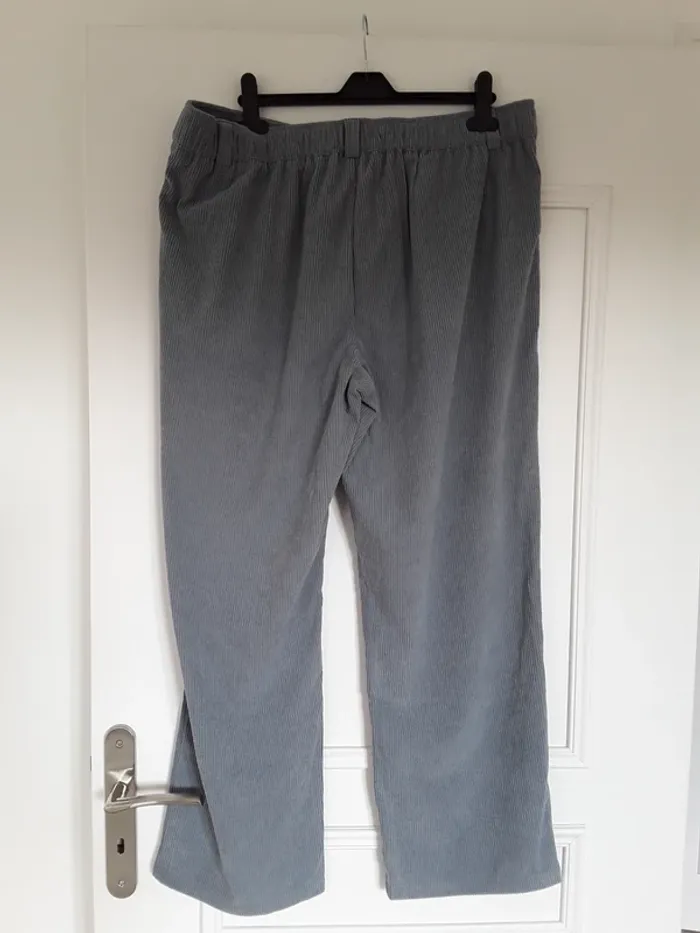 Pantalon - photo numéro 2