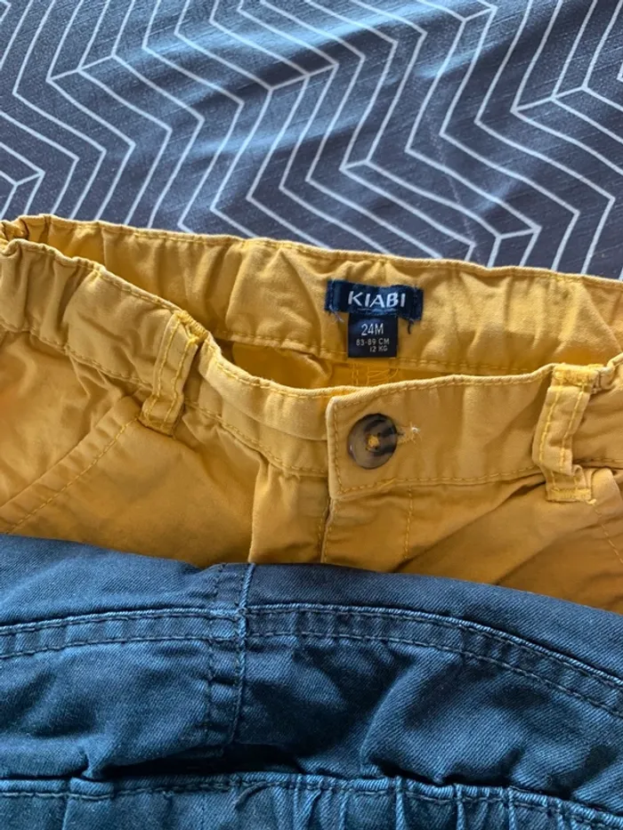 Lot 1 jeans et 2 pantalons Kiabi 24mois - photo numéro 7