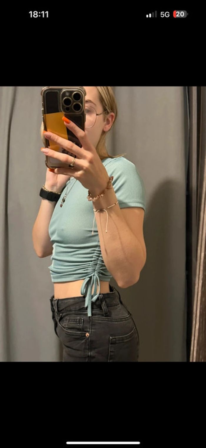 Haut court bleu XS - photo numéro 2