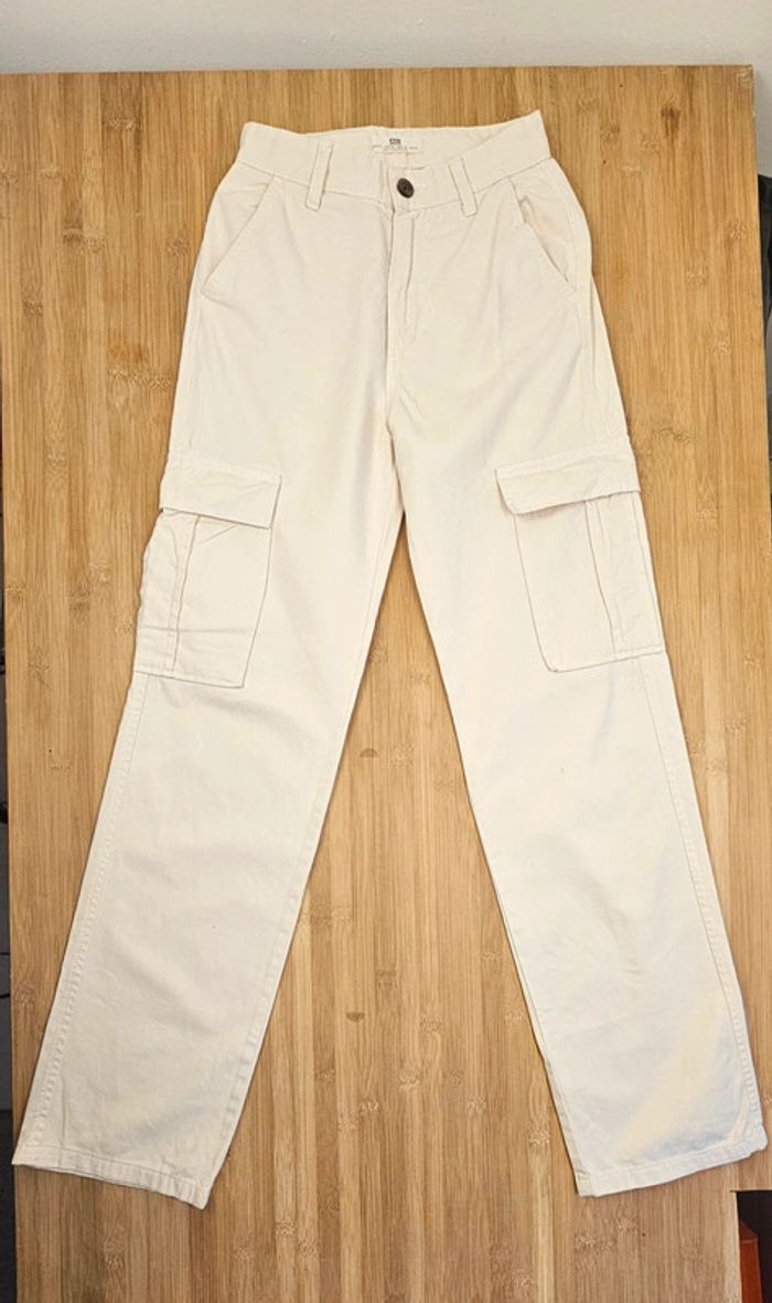 Pantalon stradivarius blanc T:34 - photo numéro 3