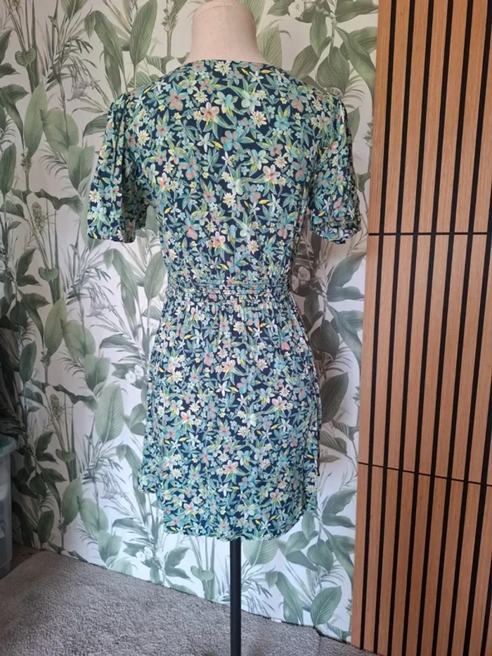 Robe été fleuri taille 40 - photo numéro 2