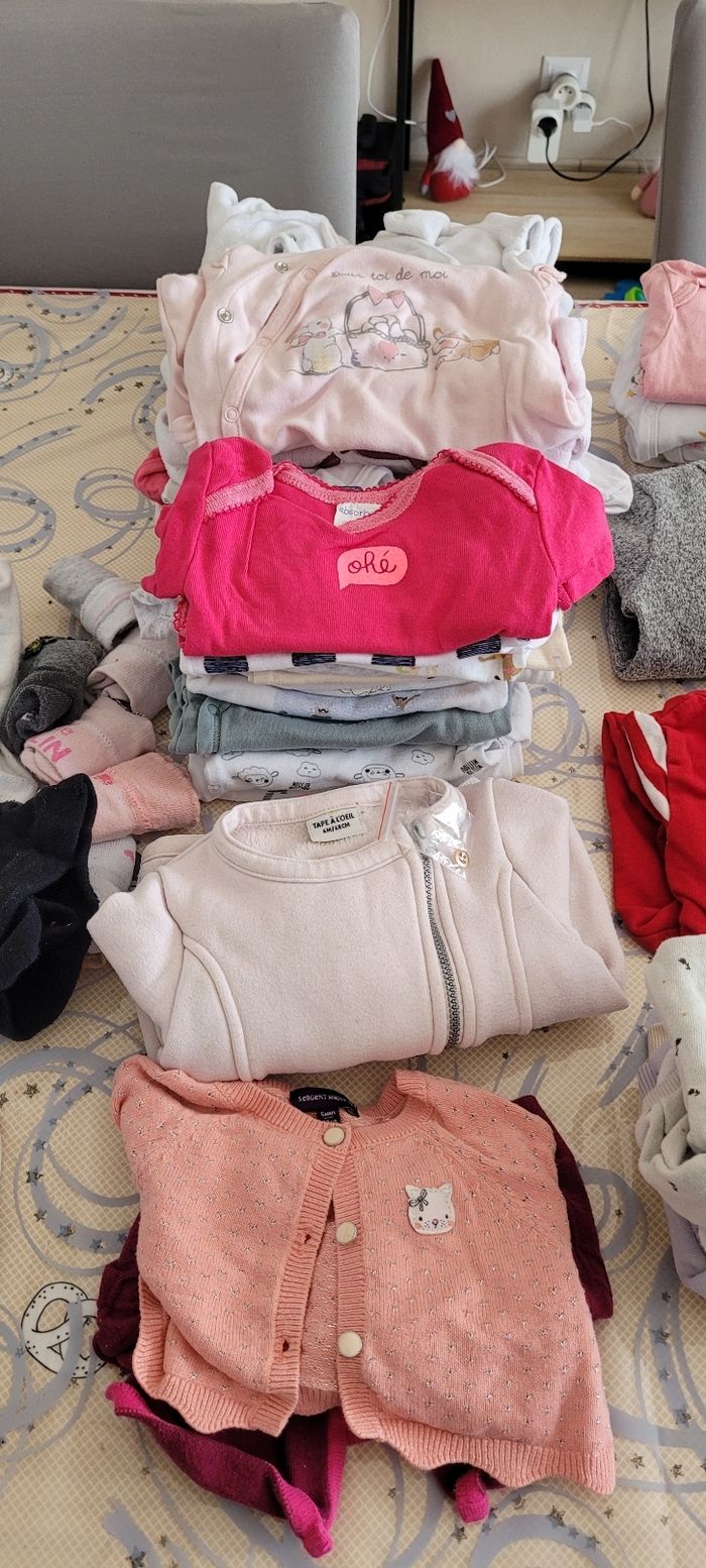 Lot vêtements bébé filles 6 mois - photo numéro 3