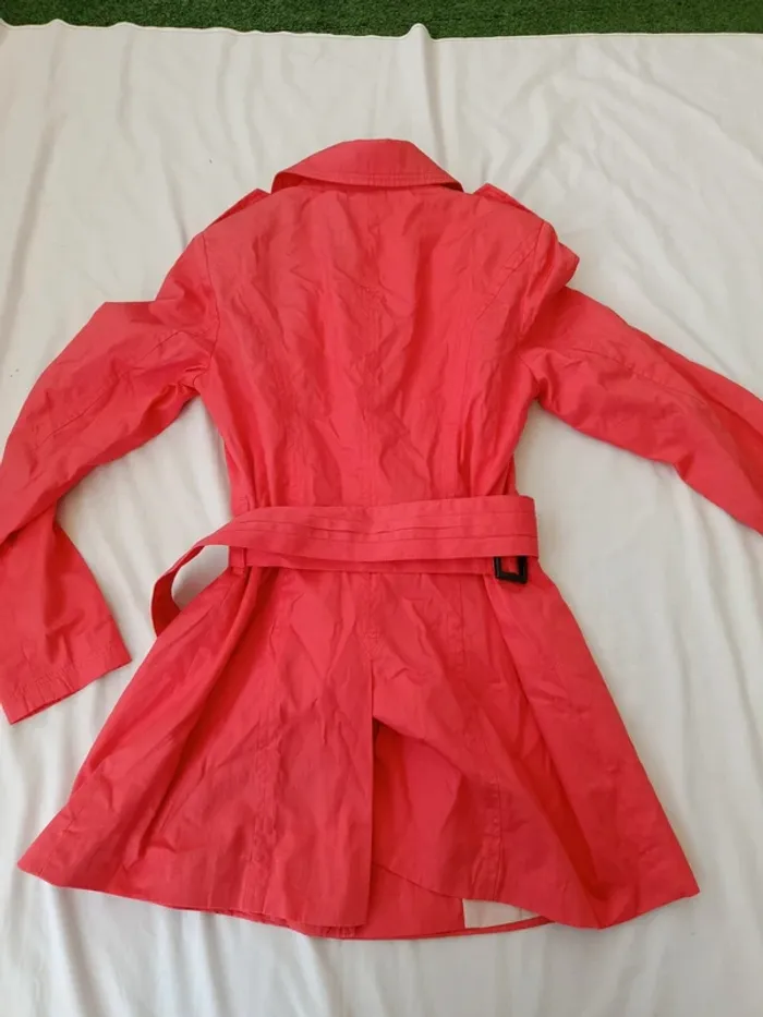 Trench couleur corail taille M marque Troll neuf - photo numéro 3