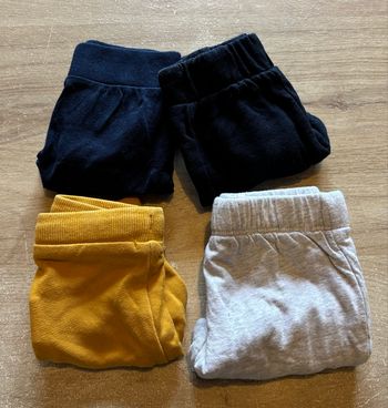 Lot de 4 leggings taille 1 mois 