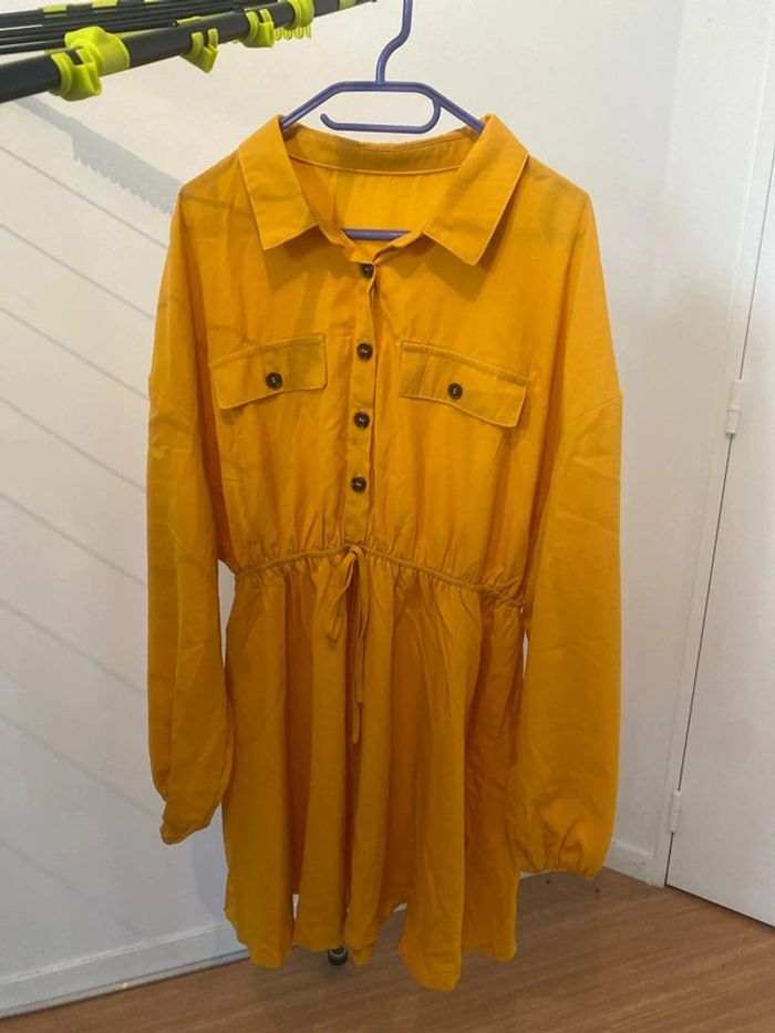 Robe jaune
