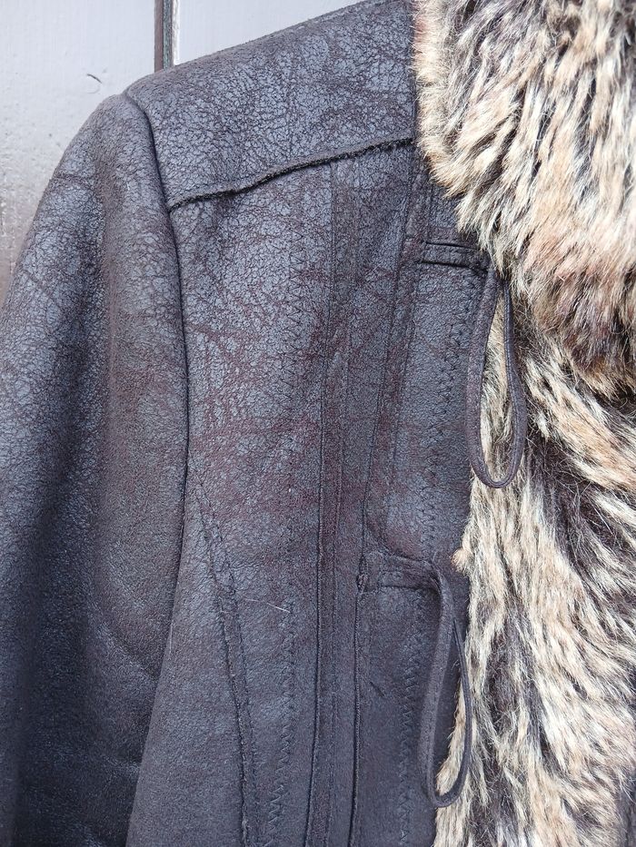 Veste fausse fourrure imitation cuir vieilli - photo numéro 5