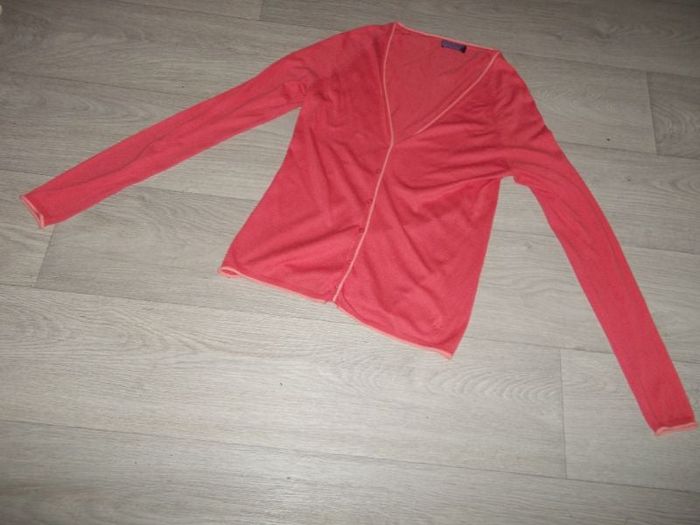 Gilet ONE STEP léger corail et liserés saumon taille 38/40 TTBE