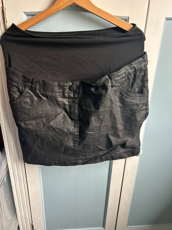 Jupe de grossesse courte noire, taille 38