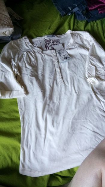 T-shirt fille taille 14 ans