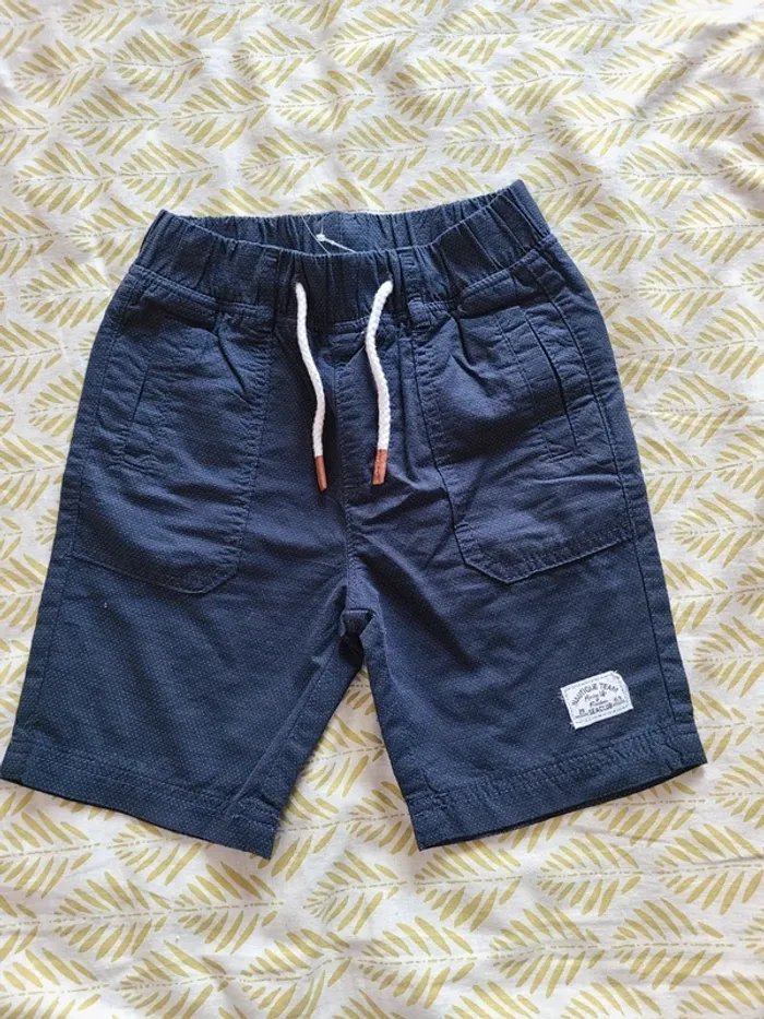 Short garçon neuf