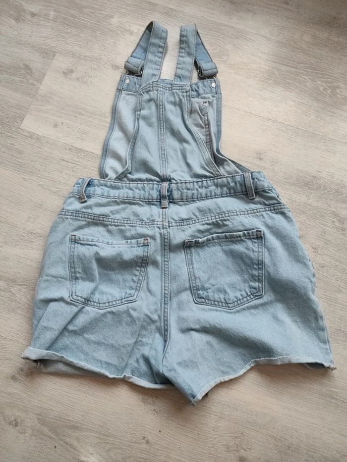Salopette short en jeans - photo numéro 3