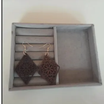 boucle d'oreille