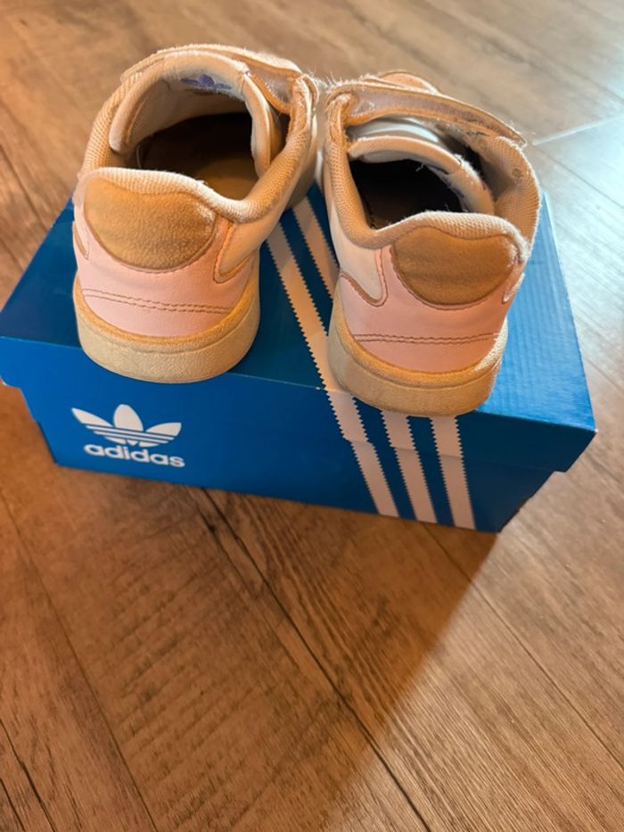 Basket adidas 30 - photo numéro 2