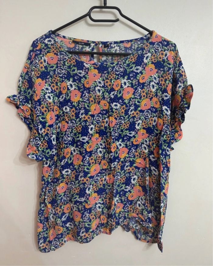 TEE shirt fleuri