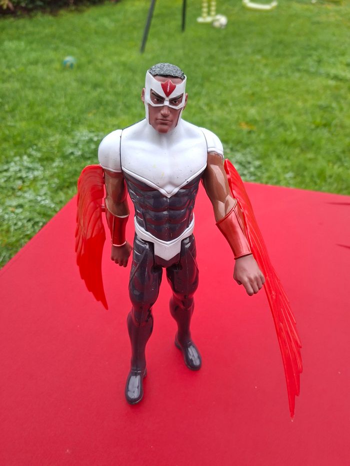 Figirine marvel 30 cm - photo numéro 2