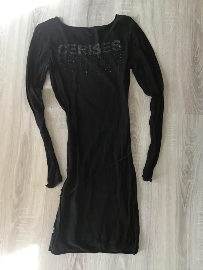 Sous robe noire le temps des cerises - photo numéro 2