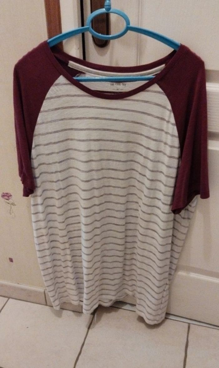 T-shirt rayé rouge