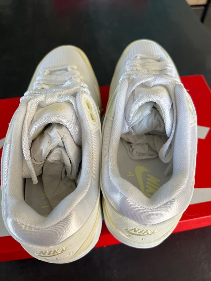 Basket Nike unisex taille 40 - photo numéro 9