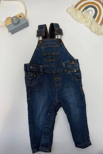 Salopette en jeans Kiabi bébé taille 6 mois comme neuve