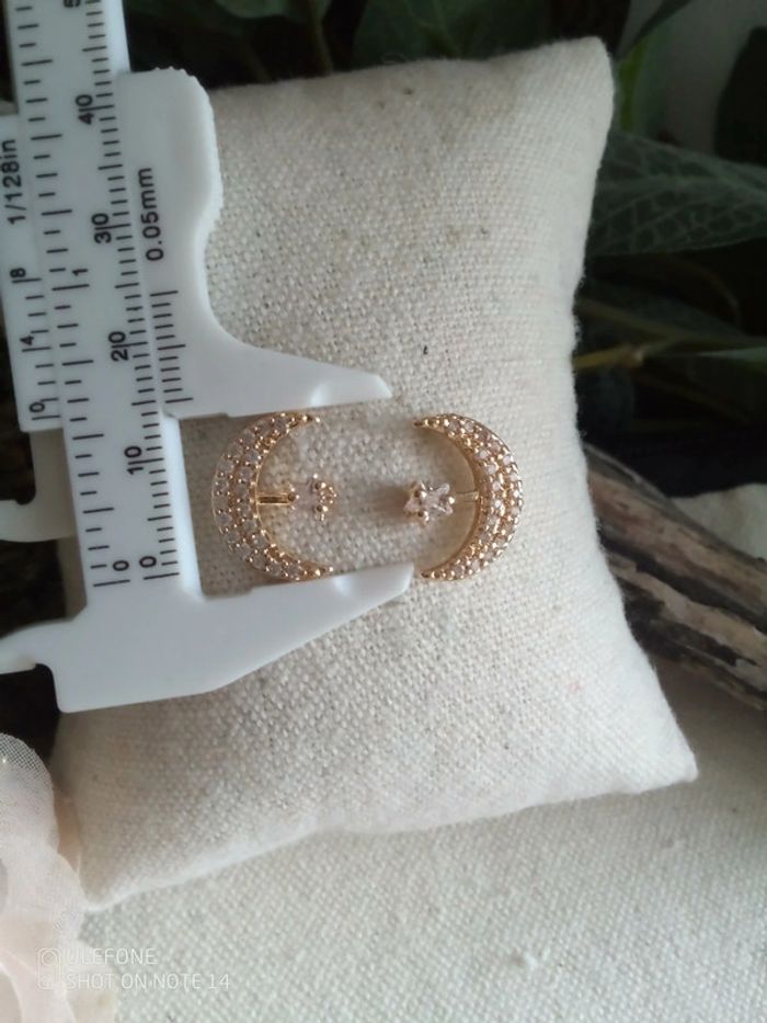 Boucles d'oreilles lunes étoilées en acier inoxydable - photo numéro 3