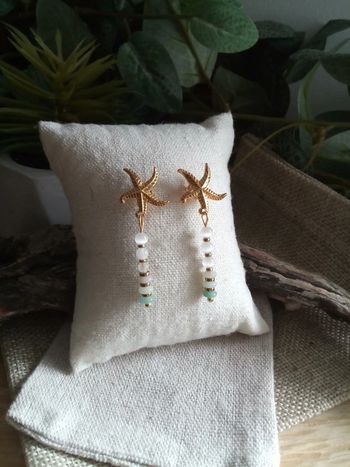 Boucles d'oreilles bohèmes étoiles de mer et pierres naturelles