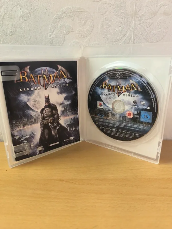 Batman Arkham Asylum - PS3 - photo numéro 3