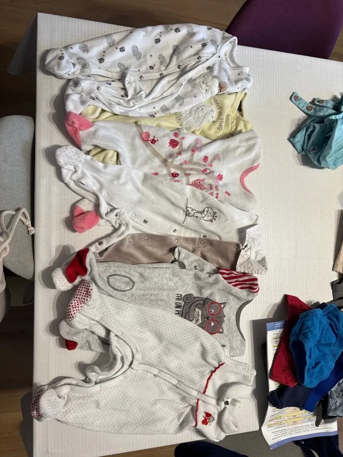 Lot de 6 pyjamas bébé