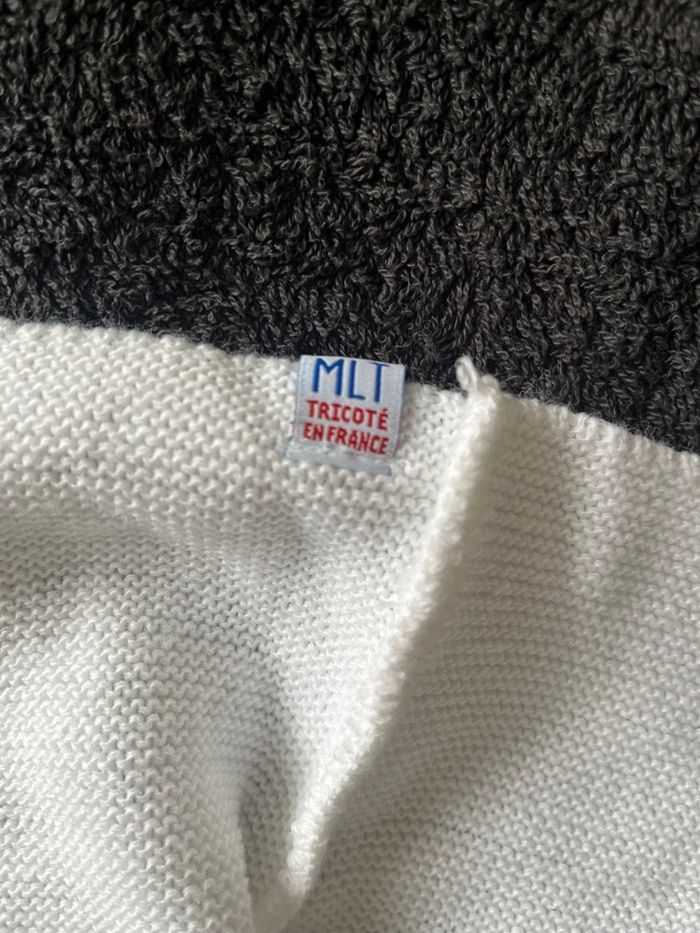 Gilet blanc MLT 1 mois - photo numéro 2