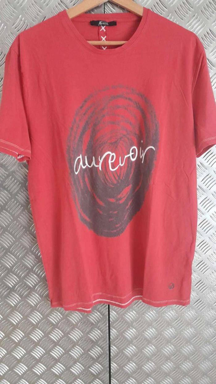T shirt rouge