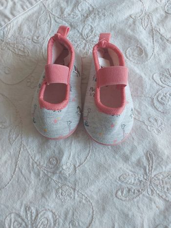 Chaussons pointure 19