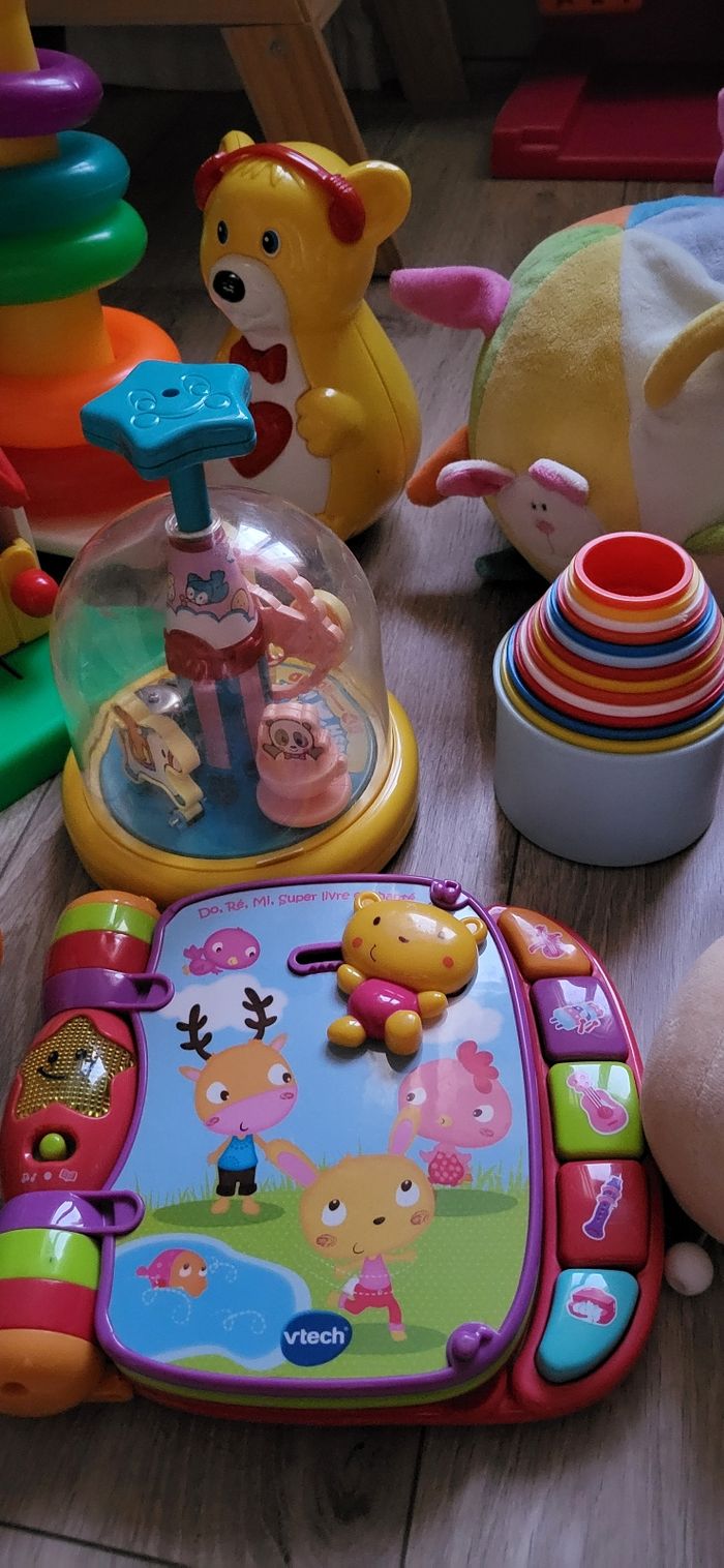 Lot jouets bébé - photo numéro 3
