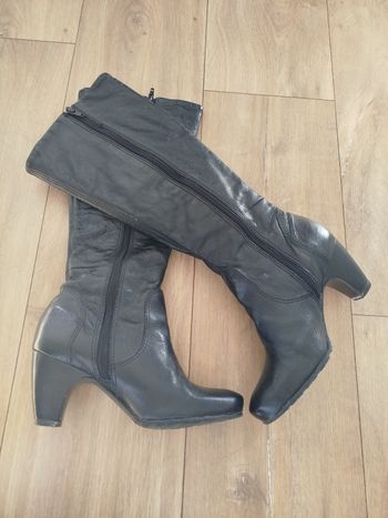 Bottes en cuir noir vintage taille 35