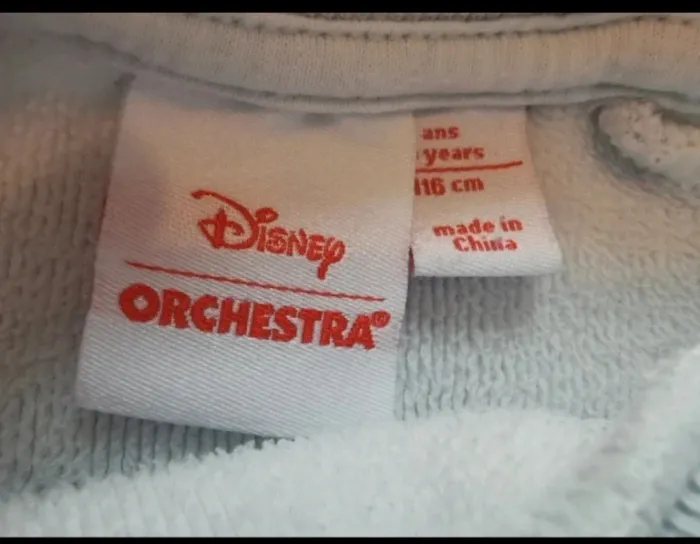 Pull sweat Minnie marque Disney taille 6 ans - photo numéro 4