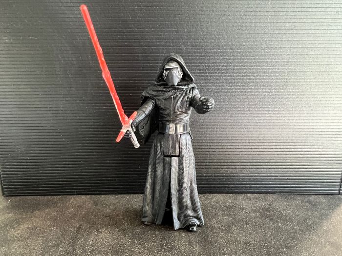 Kylo Ren Figurine Star Wars 11cm - Le réveil de la force - photo numéro 2