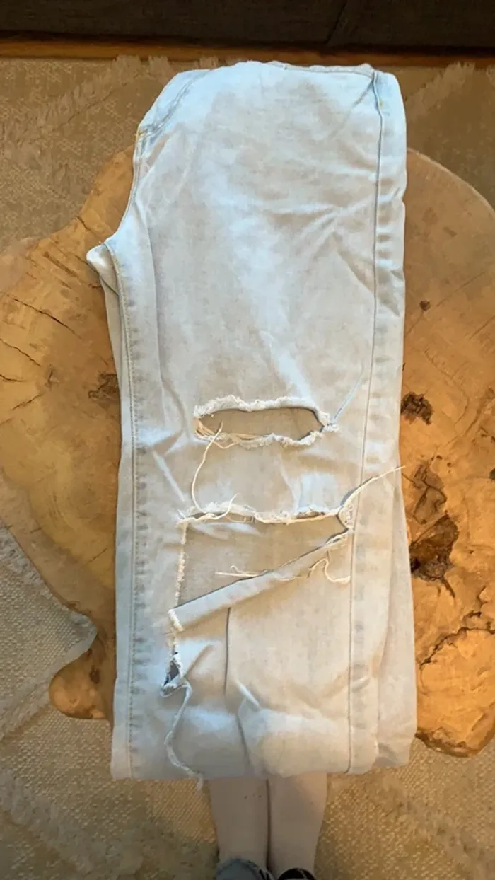 Jeans bleu ciel jambes très larges - photo numéro 3