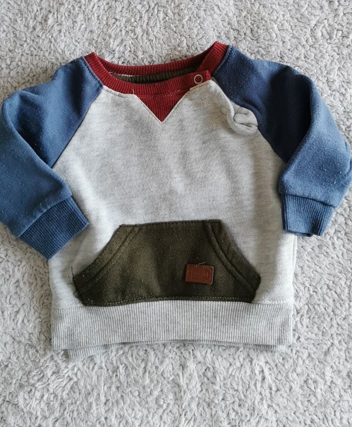 Sweat taille 3 mois