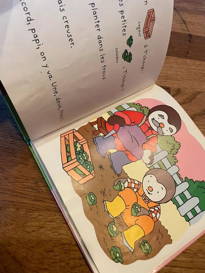 Livre Tchoupi histoire à deux voix Tchoupi dans le jardin Numéro 1 - photo numéro 7