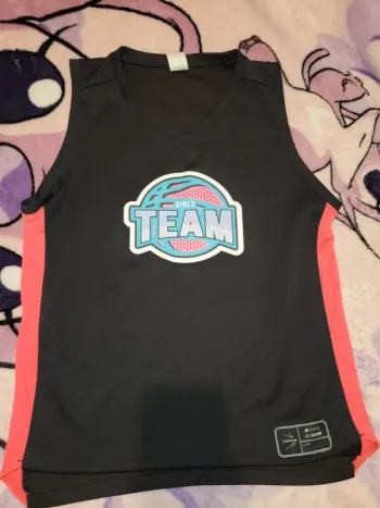 Tee-shirt basket