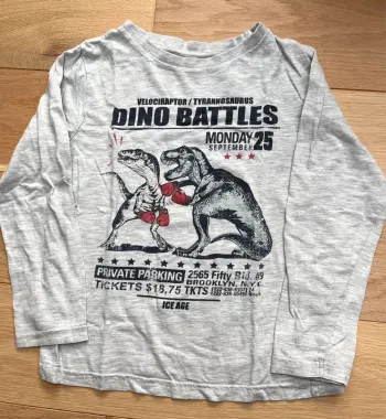 T shirt Dinosaure - 8 ans
