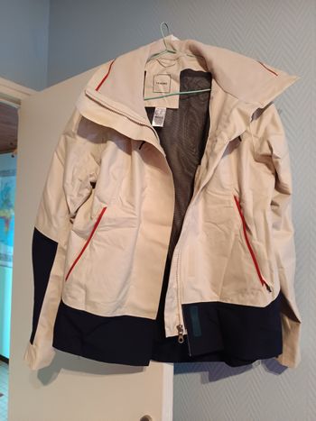 coupe vent femme jamais porté