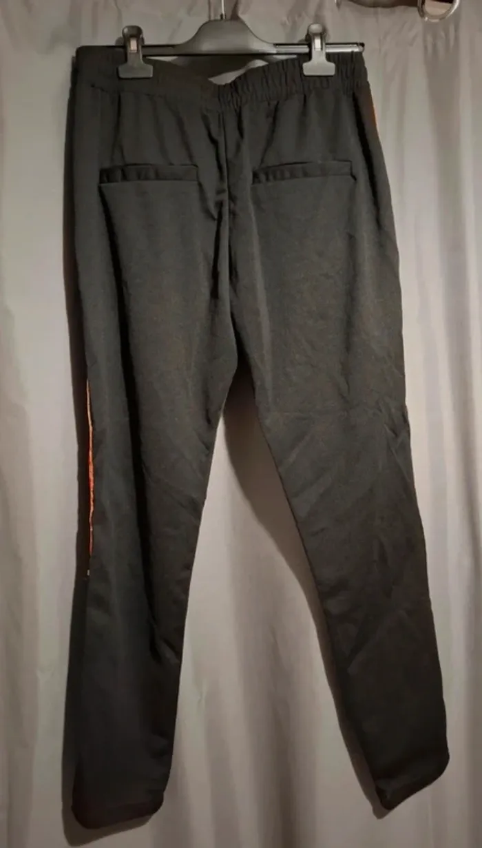 Pantalon jogging taille L Neuf - photo numéro 3