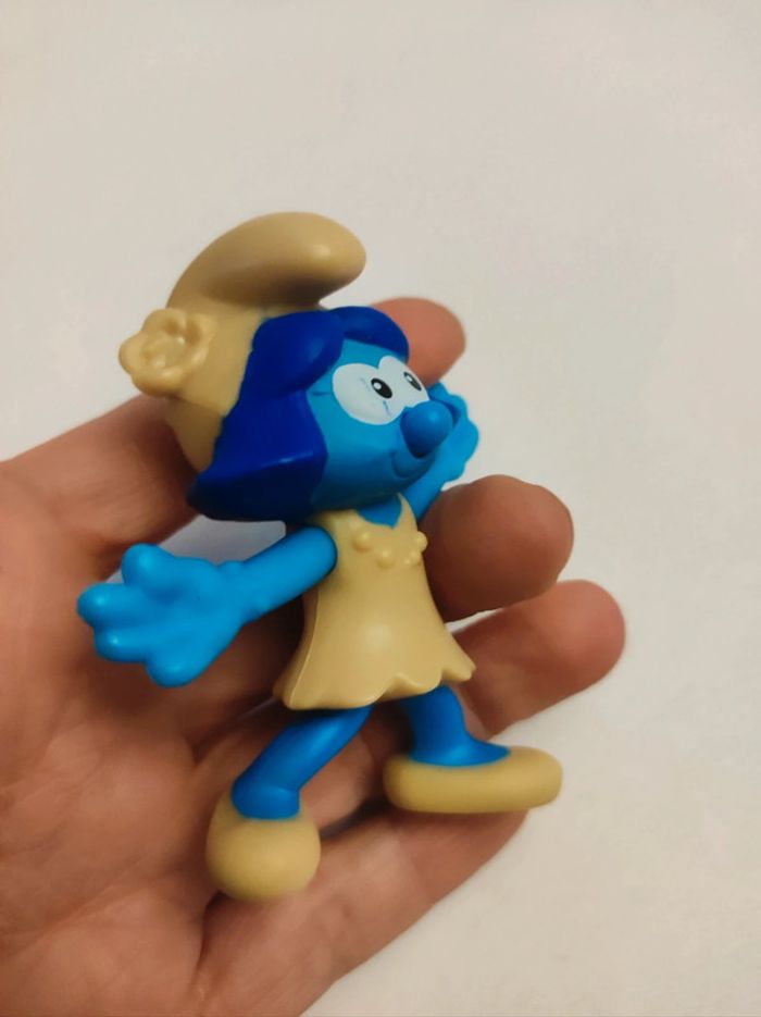 Figurine Schtroumpfs Bouton d'or 7,5 cm - photo numéro 3