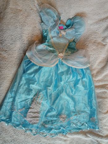 Déguisement cendrillon 7 8 ans