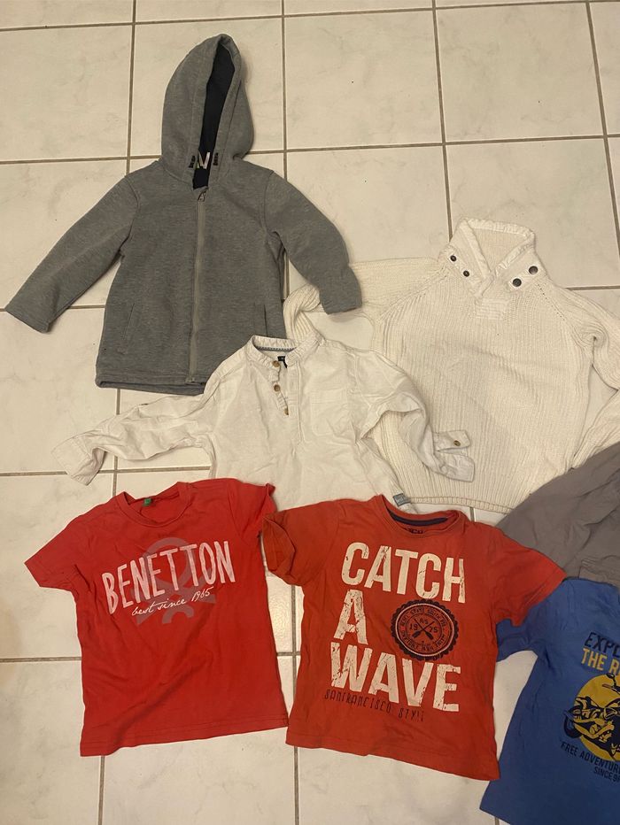 Lot vêtements garçon 4 ans - photo numéro 3